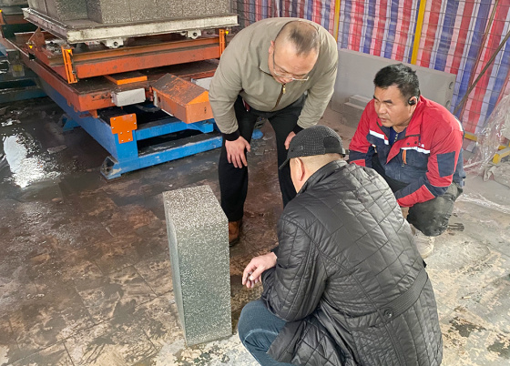 俄罗斯客户考察工厂并达成自保温砌块项目合作