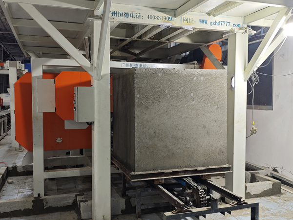 全新方模胚体去皮机（上下面）